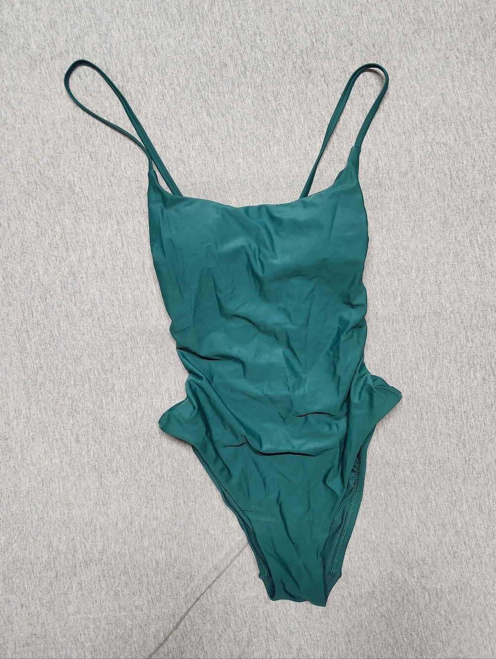 Shade & Shore Women’s Scoop‑Neck Extra‑High‑Leg One‑Piece Swimsuit – Green (M)
